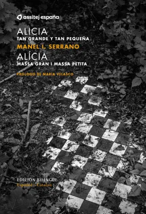 Alicia. Tan grande y tan pequeña